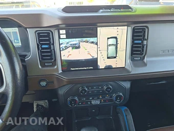 2022 Ford Bronco Outer Banks - miniatura 10