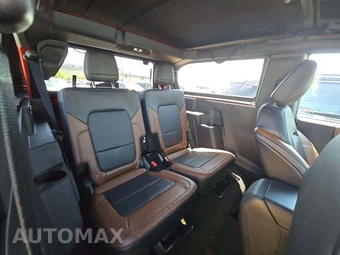2022 Ford Bronco Outer Banks - miniatura 16