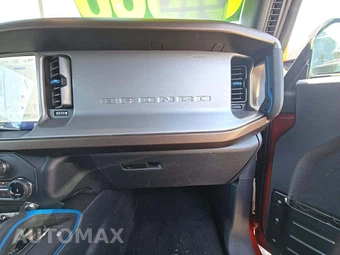 2022 Ford Bronco Outer Banks - miniatura 19