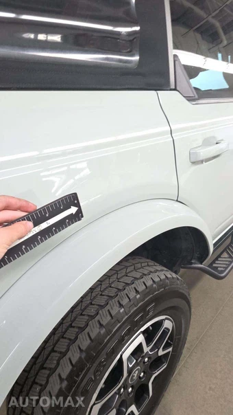 2022 Ford Bronco Outer Banks - miniatura 25