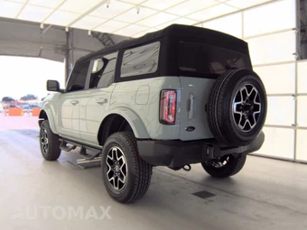 2022 Ford Bronco Outer Banks - miniatura 6