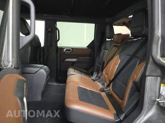 2022 Ford Bronco Outer Banks - miniatura 13