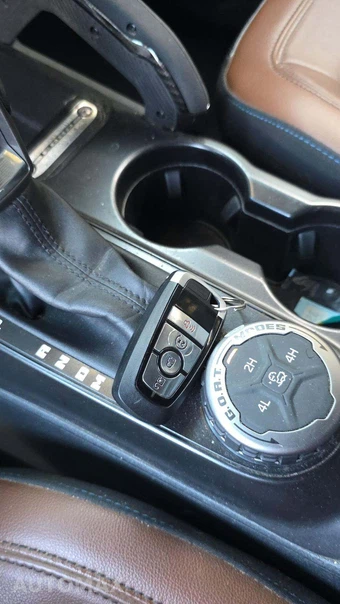 2022 Ford Bronco Outer Banks - miniatura 19