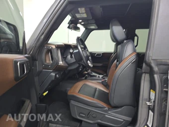 2022 Ford Bronco Outer Banks - miniatura 7