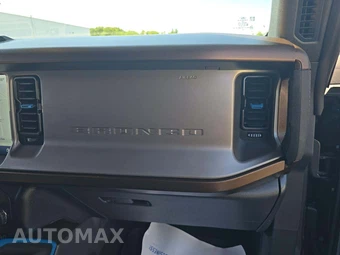 2022 Ford Bronco Outer Banks - miniatura 16