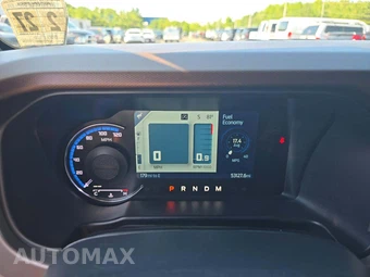 2022 Ford Bronco Outer Banks - miniatura 6