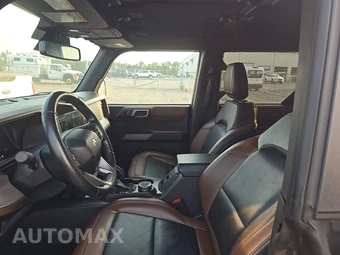 2022 Ford Bronco Outer Banks - miniatura 7