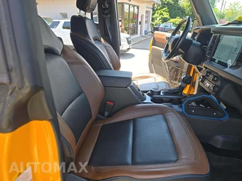 2022 Ford Bronco Outer Banks - miniatura 14