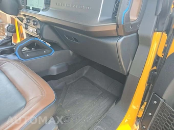 2022 Ford Bronco Outer Banks - miniatura 15