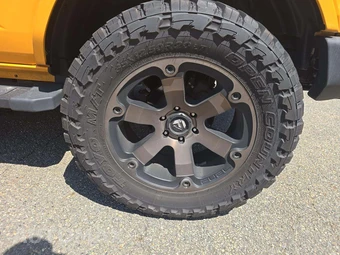 2022 Ford Bronco Outer Banks - miniatura 19