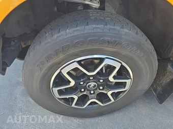 2022 Ford Bronco Outer Banks - miniatura 8