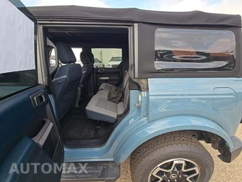 2022 Ford Bronco Outer Banks - miniatura 10