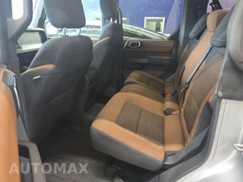 2022 Ford Bronco Outer Banks - miniatura 13