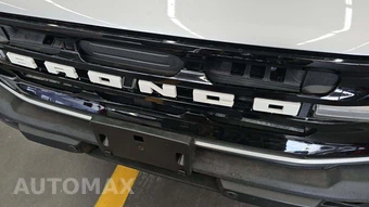 2022 Ford Bronco Outer Banks - miniatura 25