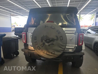 2022 Ford Bronco Outer Banks - miniatura 5