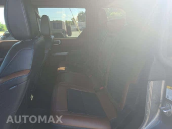 2022 Ford Bronco Outer Banks - miniatura 10