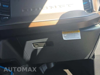 2022 Ford Bronco Outer Banks - miniatura 16