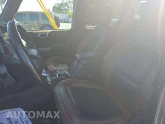 2022 Ford Bronco Outer Banks - miniatura 3