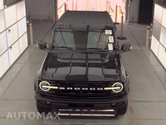 2022 Ford Bronco Outer Banks Advanced - miniatura 2