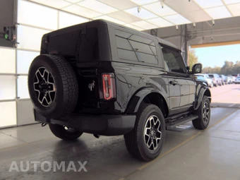 2022 Ford Bronco Outer Banks Advanced - miniatura 4