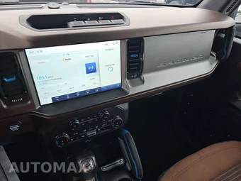 2022 Ford Bronco Outer Banks Advanced - miniatura 11