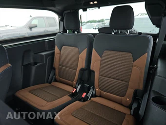 2022 Ford Bronco Outer Banks Advanced - miniatura 13