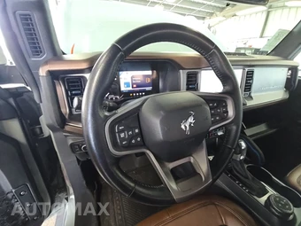 2022 Ford Bronco Outer Banks Advanced - miniatura 10