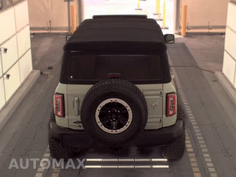 2022 Ford Bronco Outer Banks Advanced - miniatura 5