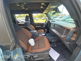 2022 Ford Bronco Outer Banks Advanced - miniatura 18