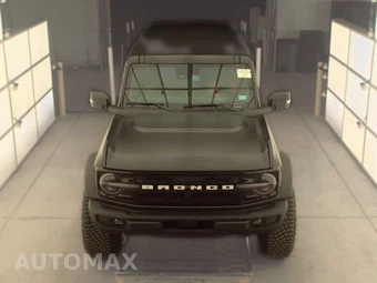 2022 Ford Bronco Outer Banks Advanced - miniatura 2
