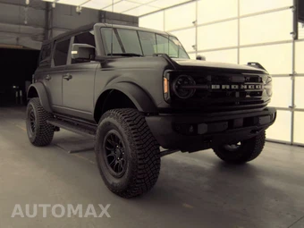 2022 Ford Bronco Outer Banks Advanced - miniatura 3