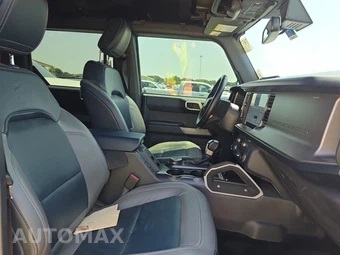 2022 Ford Bronco Outer Banks Advanced - miniatura 8