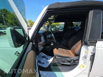 2022 Ford Bronco Outer Banks Advanced - miniatura 6