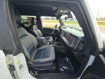 2022 Ford Bronco Outer Banks Advanced - miniatura 15