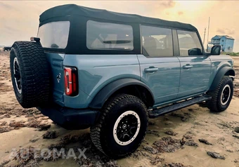 2022 Ford Bronco Outer Banks Advanced - miniatura 3