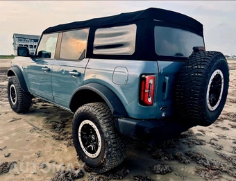2022 Ford Bronco Outer Banks Advanced - miniatura 4