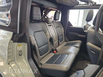 2022 Ford Bronco Outer Banks Advanced - miniatura 16
