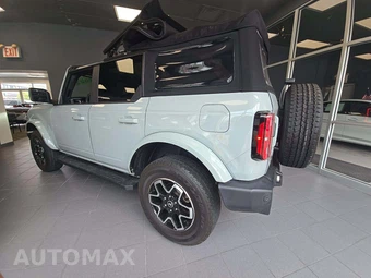 2022 Ford Bronco Outer Banks Advanced - miniatura 2