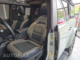 2022 Ford Bronco Outer Banks Advanced - miniatura 6