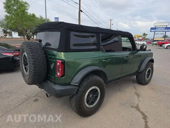 2022 Ford Bronco Outer Banks Advanced - miniatura 3