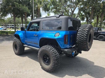 2022 Ford Bronco Wildtrak Advanced - miniatura 2