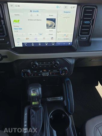 2022 Ford Bronco Wildtrak Advanced - miniatura 10