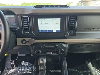 2022 Ford Bronco Wildtrak Advanced - miniatura 11