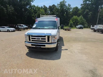 2022 Ford E-350 Cutaway