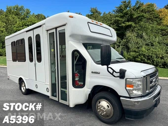 2022 Ford E-350 Cutaway DRW - car from the USA, Manheim Buy-Now listing at AUTOMAX