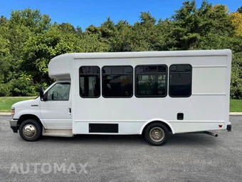 2022 Ford E-350 Cutaway DRW - miniatura 4