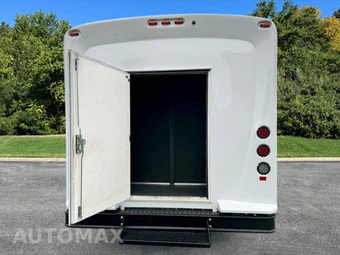 2022 Ford E-350 Cutaway DRW - miniatura 8