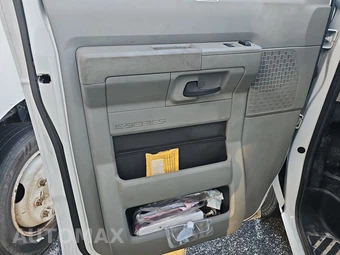 2022 Ford E-350 Cutaway DRW - miniatura 9