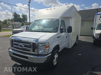 2022 Ford E-450 Cutaway DRW
