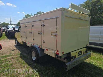 2022 Ford E-450 Cutaway DRW - miniatura 2
